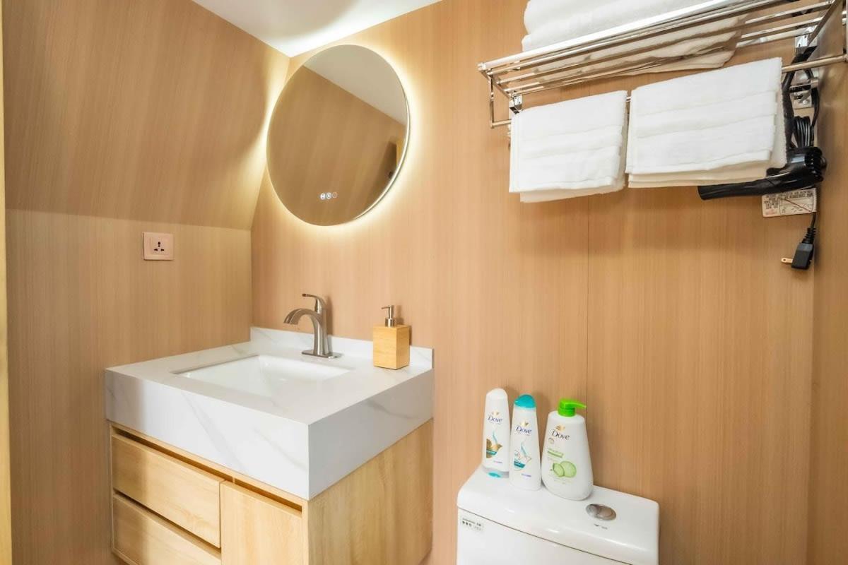 Отель Glamping In The Urban Глендора Экстерьер фото